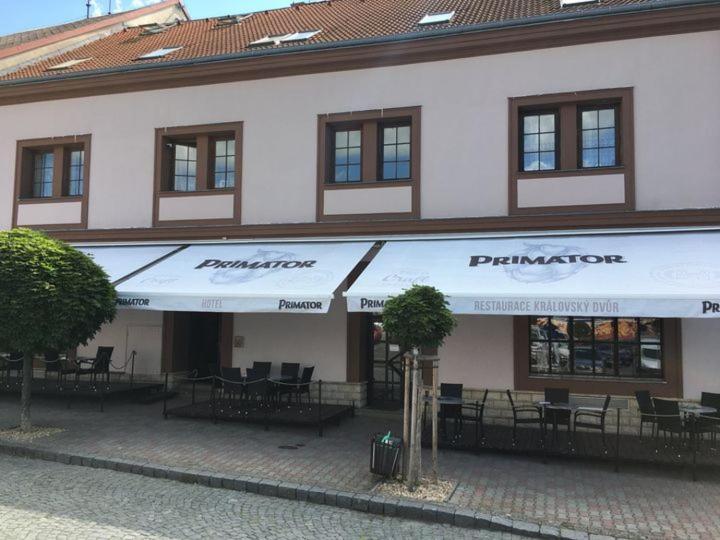Hotel Kralovsky Dvur Horice Exterior photo